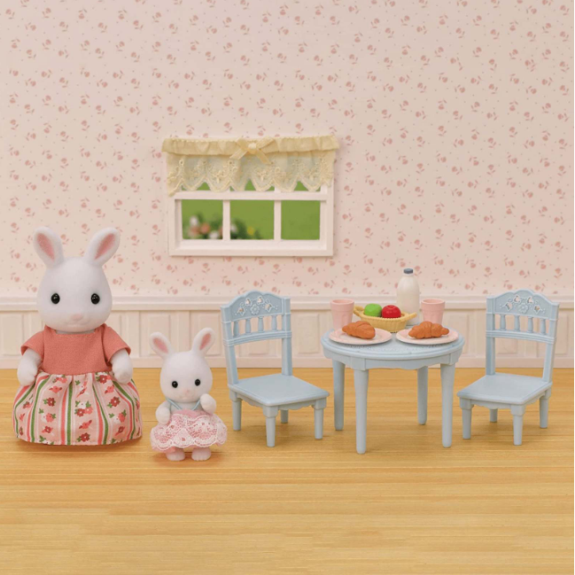 Sylvanian Families Snow Rabbit Mother & Baby Breakfast Table
