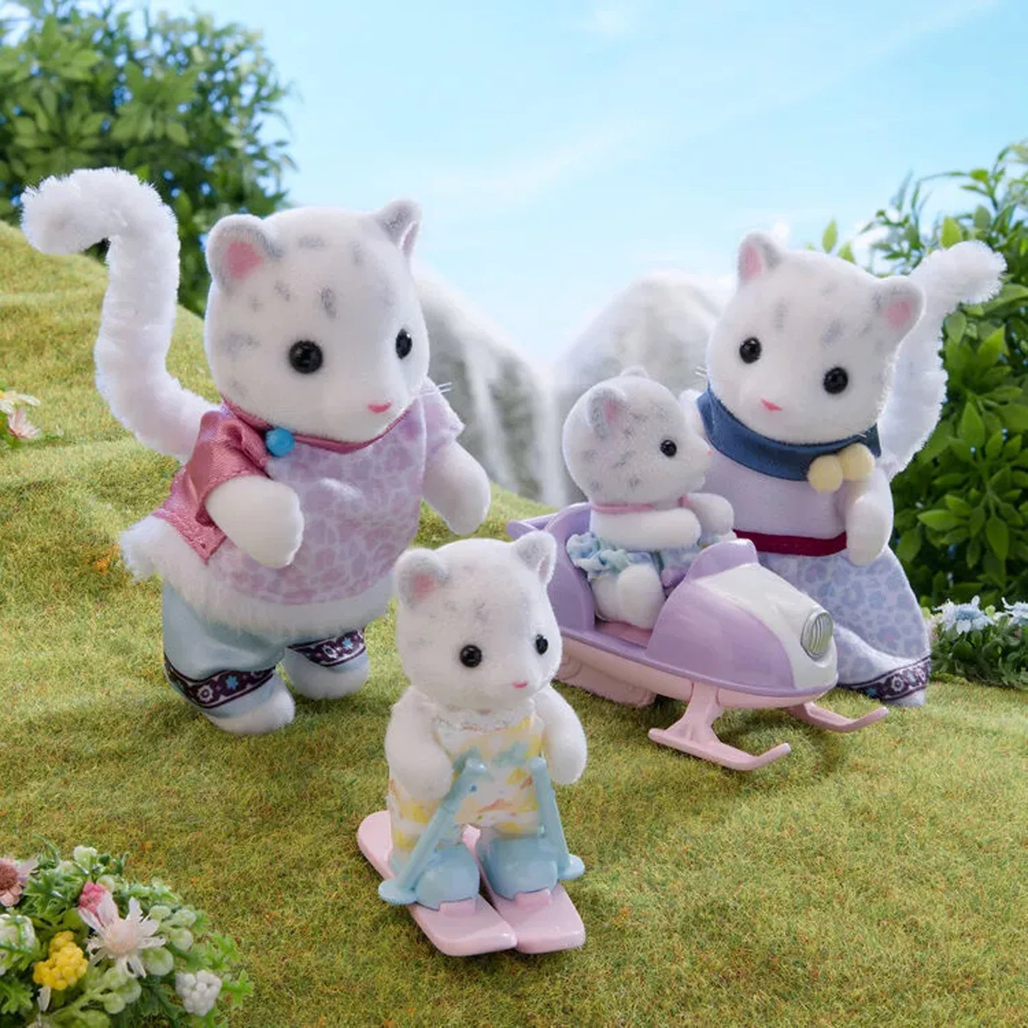 Sylvanian Families Snow Leopard Family - Toyworld NZ