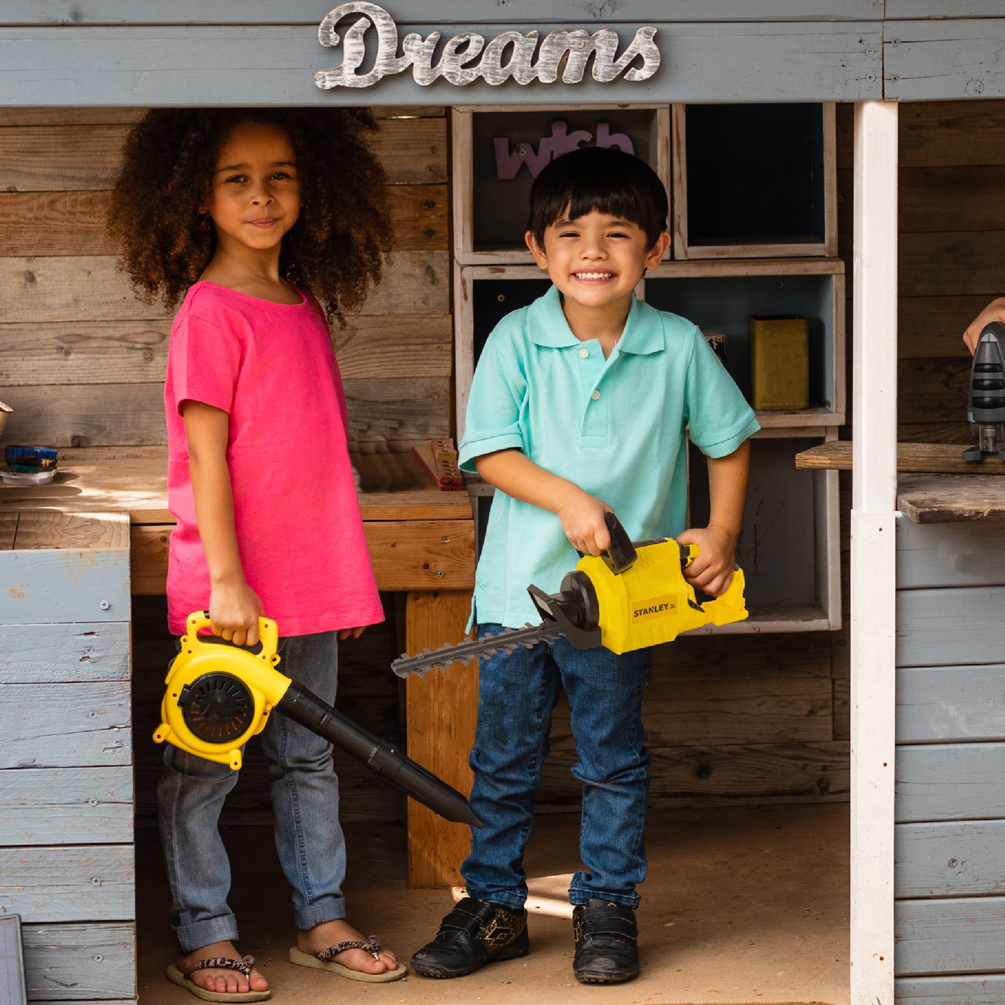 Stanley Jr. Battery Operated Hedge Trimmer