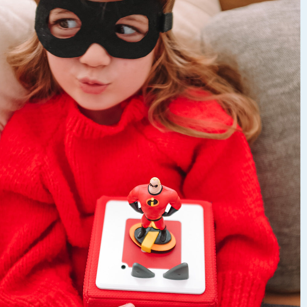 Child playing with the Tonies Audio Character The Incredibles Mr Incredible figure
