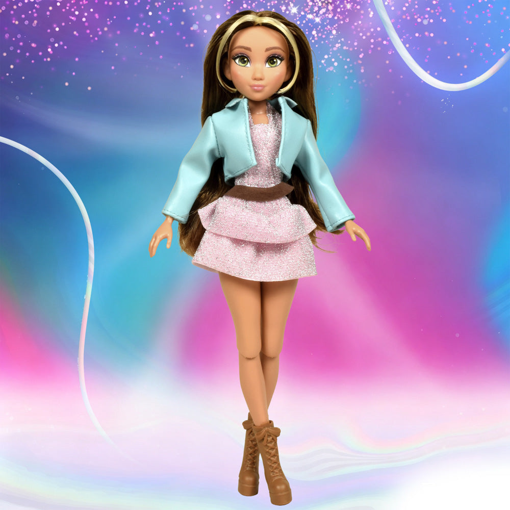 Winx Club Fashion Doll - Flora toy.