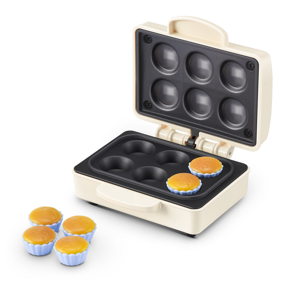 Oven in the ZURU Mini Brands Magic Cook Kitchen S1 Toy Cup Cake Maker Oven