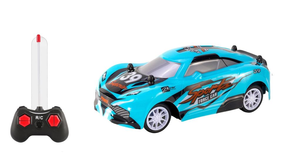 1: 28 Four-Way PVC Car Shell Light Remote Control Car (2 Mixed Colours)