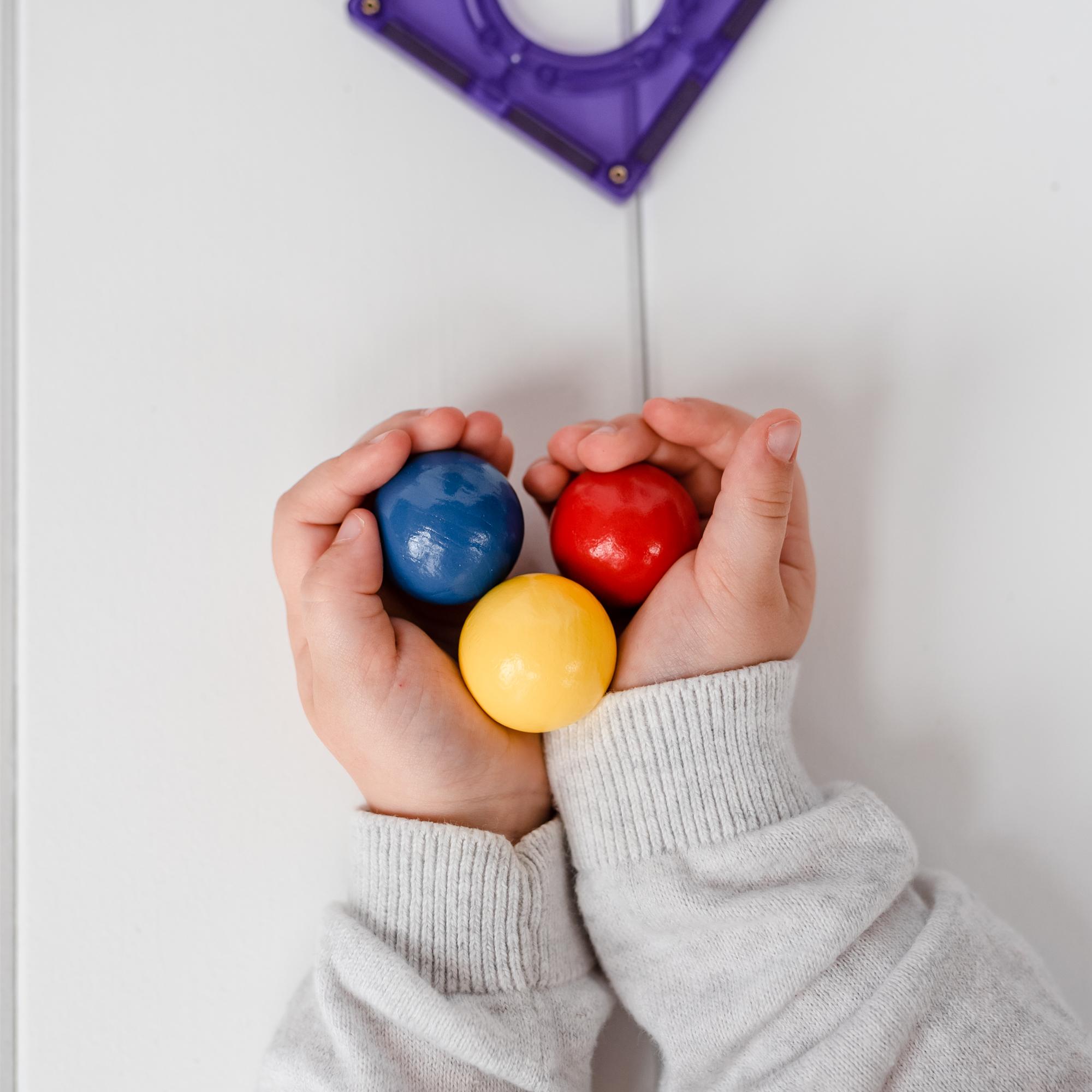 CONNETIX Magnetic Tiles 92 Piece Rainbow Ball Run Pack