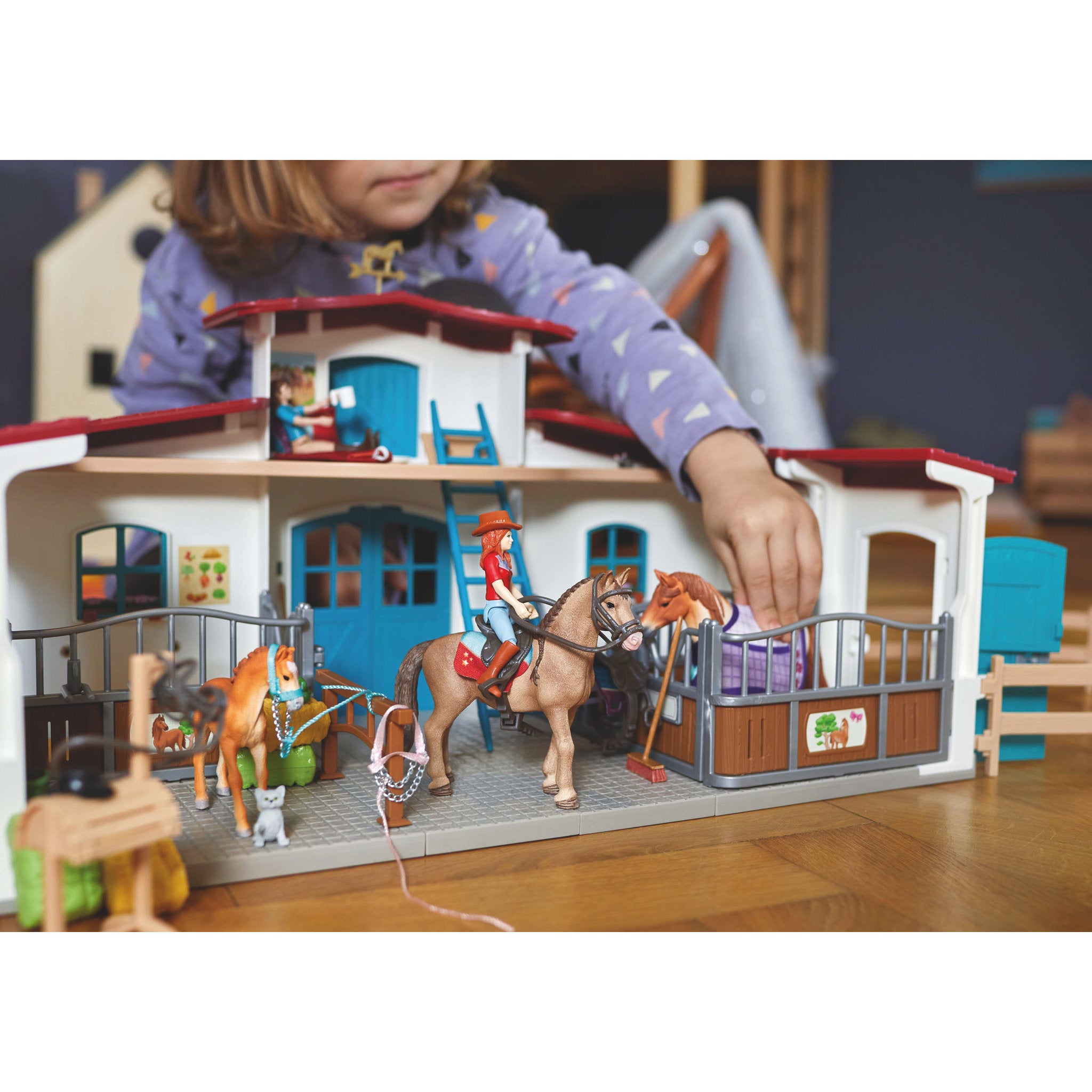 Schleich Horse Club Lakeside Riding Centre Set