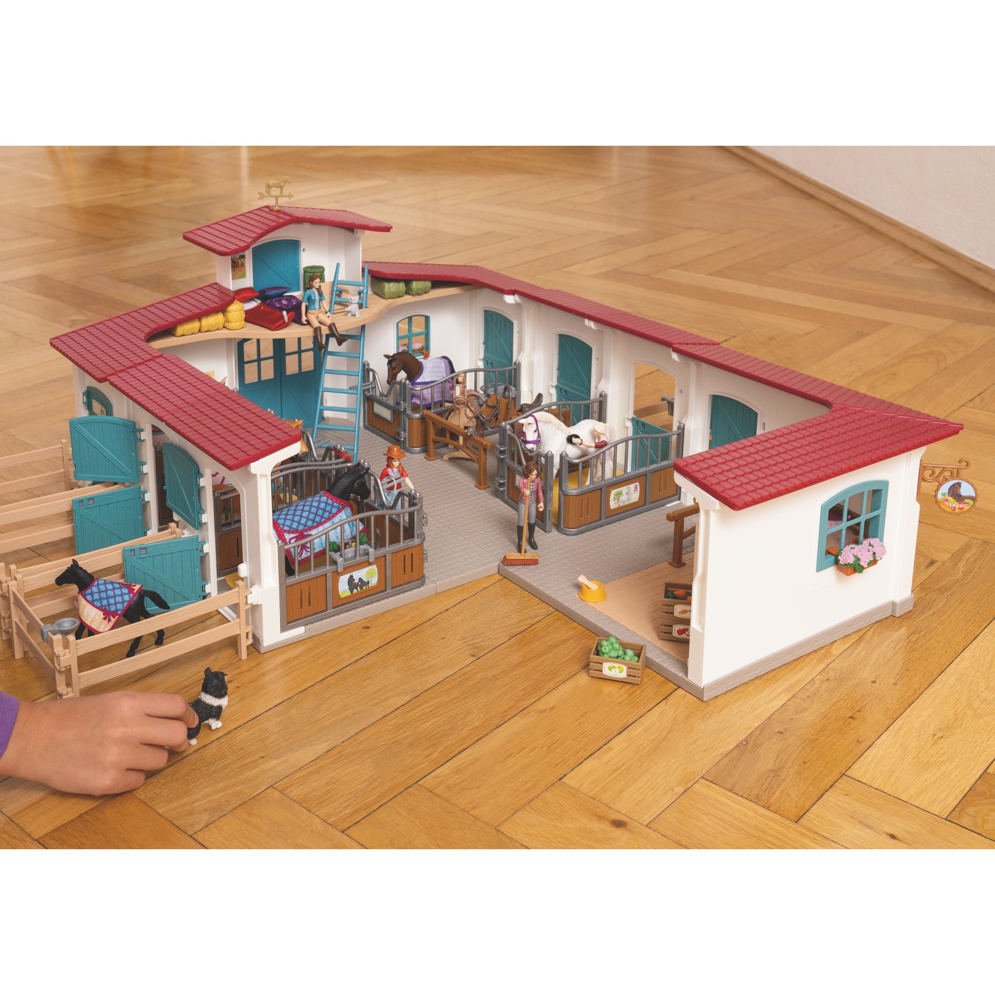 Schleich Horse Club Lakeside Riding Centre Set